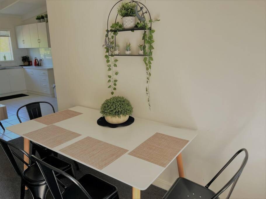 אספראנסה Three Palms Apartments Unit 2 מראה חיצוני תמונה